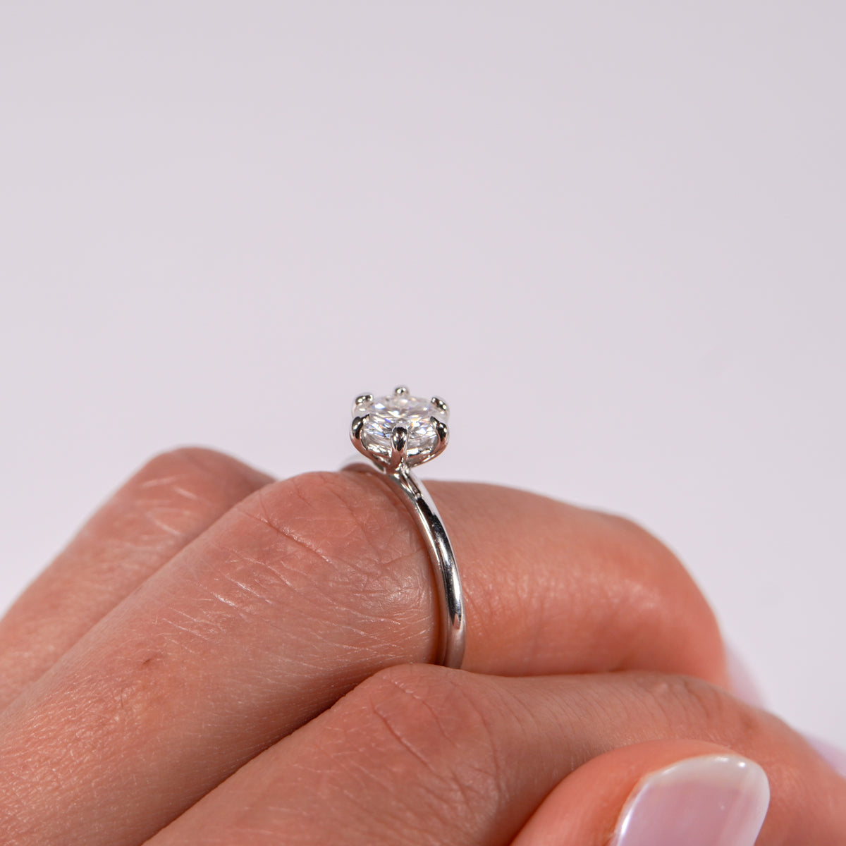 Serena - 6 Claw Round Solitaire Ring